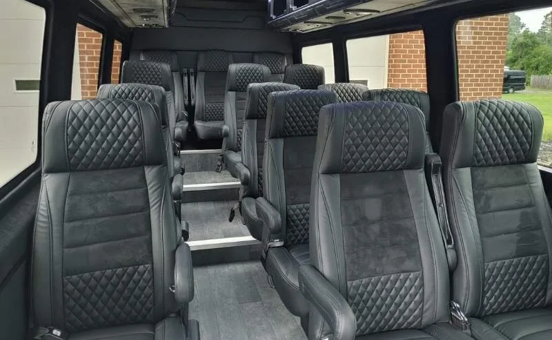 chicago shuttle bus service